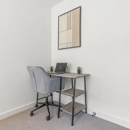 Stylish Flat In - Sleeps 5 Daire