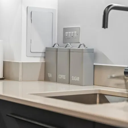 דירה Stylish Flat In - Sleeps 5 יורק